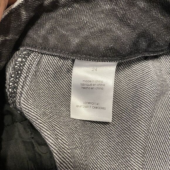 WeWoreWhat Grommet Belted Denim Shorts Size 24 Black Casual Punk Goth - Picture 8 of 10